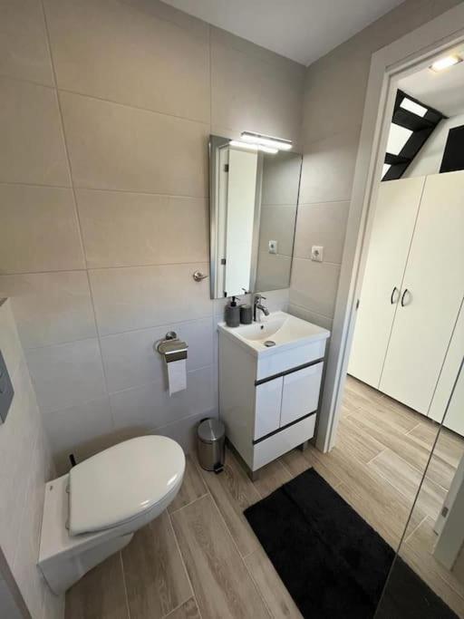 טורבייחה Belle Mar Sea View Studio מראה חיצוני תמונה